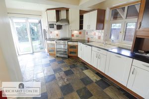 Breakfast Kitchen- click for photo gallery